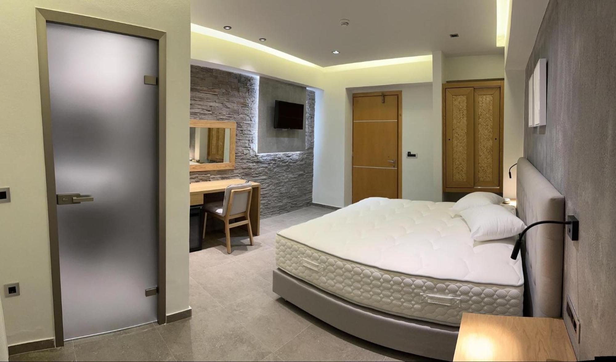 Argiri & Aparthotel